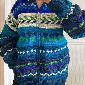 NWOT Handmade Nepal 100% Wool zip up hooded sweater– Fully Lined – Oversized M